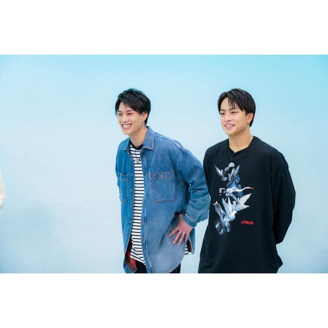 GENERATIONS高校TVさんのインスタグラム写真 - (GENERATIONS高校TVInstagram)「みんなからのリクエストにお応えして🙋‍♀️﻿ ﻿ ﻿ 『プリレジェ』×『GENE』のコラボショットを投稿しちゃうよ📸❤️﻿ ﻿ ﻿ \\ここでしか見られない写真もあるよ//﻿ スワイプして全部チェックしてね🥰﻿ ️ ﻿ 素敵な写真がいっぱいで嬉しいよ！って人はコメント欄に【 👑 】を✏️ ﻿ ﻿ そして、﻿ GENE高LINE企画第2弾も今日スタートするよ😍﻿ 何が始まるかドキドキ！！﻿ 20時にストーリーズで詳細を発表するから楽しみに待っていてね🙋‍♀️💕 ﻿ ﻿ みんなからの感想やコメント楽しみにしてます💕﻿ ﻿ これからも、GENE高公式インスタグラムを宜しくお願いいたします☺️﻿ ﻿ ﻿ 公式Twitterもチェックしてね👀﻿ ﻿ ﻿ .............................🏫..............................﻿﻿﻿﻿﻿ #AbemaTV #日曜よる9時 #ジェネ高﻿﻿﻿ #GENE高 ﻿﻿ #GENERATIONSfromEXILETRIBE ﻿﻿﻿﻿﻿ #ジェネレーションズ #ジェネ ﻿﻿﻿﻿﻿ #小森隼 #白濱亜嵐 #数原龍友﻿﻿﻿﻿﻿ #中務裕太 #片寄涼太 #佐野玲於 #関口メンディー﻿﻿ #鈴木伸之 #町田啓太 #清原翔﻿﻿ #PrinceOfLegend #プリレジェ﻿﻿ #王子が大渋滞」3月28日 18時04分 - genekou_official