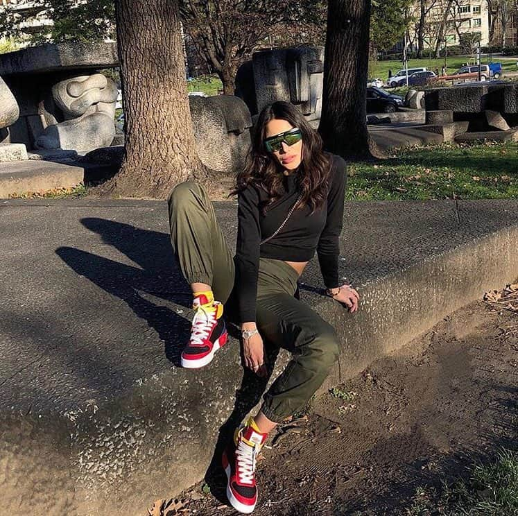 UMBROさんのインスタグラム写真 - (UMBROInstagram)「Good morning @chiarabiasi. She looks great in our retro, multicoloured basketball shoes - available in Italy 🏀👟. . . . . #umbro #italy #sneakers #sneakersaddict #sneakerheads #sneakerhead #igsneakercommunity #chiarabiasi」3月28日 17時55分 - umbro