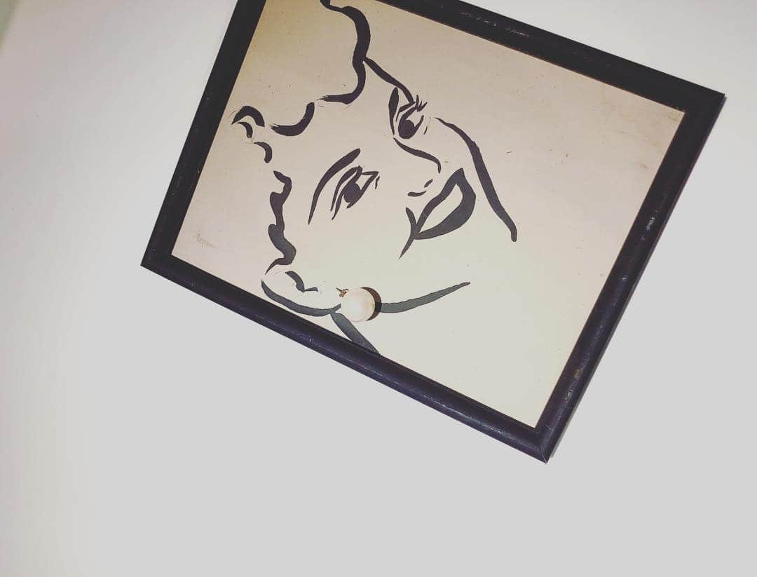 のインスタグラム：「人気の雫パール♡  みみから トロっと落ちそうな…♡ シンプルだけど… 存在感のあるデザインです♡ #rippmonster」