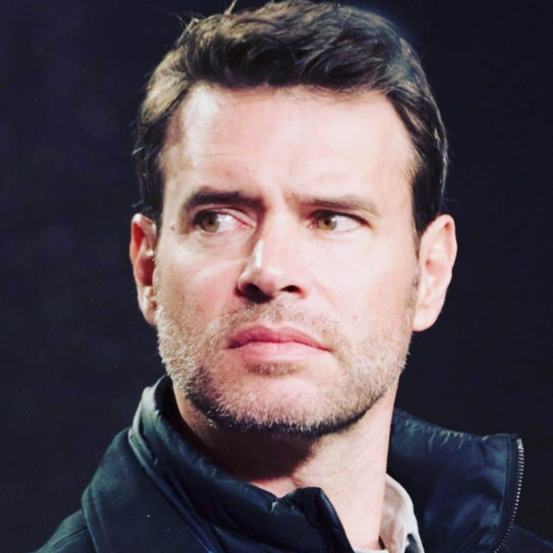 ジョシュ・ホプキンスさんのインスタグラム写真 - (ジョシュ・ホプキンスInstagram)「Don’t get the @scottkfoley side eye. Watch @whiskeycavalierabc tonight.」3月28日 9時48分 - mrjoshhopkins