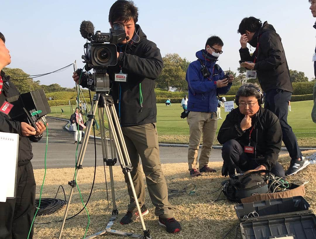 川原由維さんのインスタグラム写真 - (川原由維Instagram)「ステップアップツアー開幕戦は、【吉川桃選手】が優勝‼️ 最終日も、とっても風が強い1日の難しいコンディションの中での優勝は、見事なプレーでした☺️ おめでとうございます ‼️ 最終組で一緒にプレーしていた、アマチュアの【佐渡山選手】が、ローアマに輝きました。 まだ18歳ですが、今後がとっても楽しみな力強いプレーでした！！ 選手の皆さんお疲れ様でした☺️ スタッフの皆さんありがとうございました😊  レポーターのお仕事ははまだまだ未熟なので、もっともっとがんばらないとです！」3月28日 10時22分 - yui5520