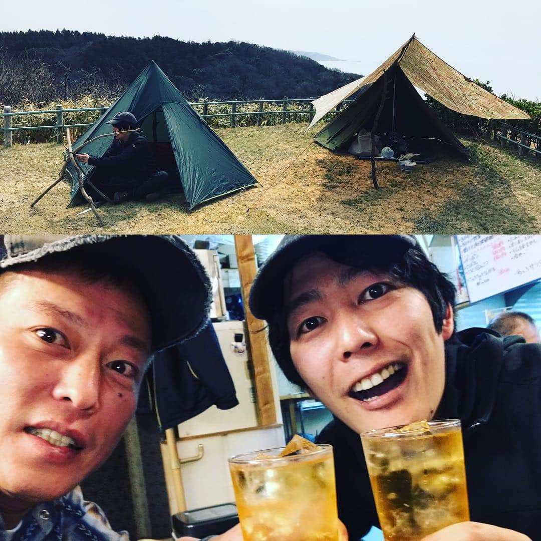 じゅんいちダビッドソンさんのインスタグラム写真 - (じゅんいちダビッドソンInstagram)「強風でこの後タープが😭  そして初ホイス🥃 そんな番組でしたね〜。 #新潟  with #うしろシティ阿諏訪  #焚き火会 #キャンプ #niigata無骨キャンプ」3月28日 11時00分 - 0204junich_davidson_official