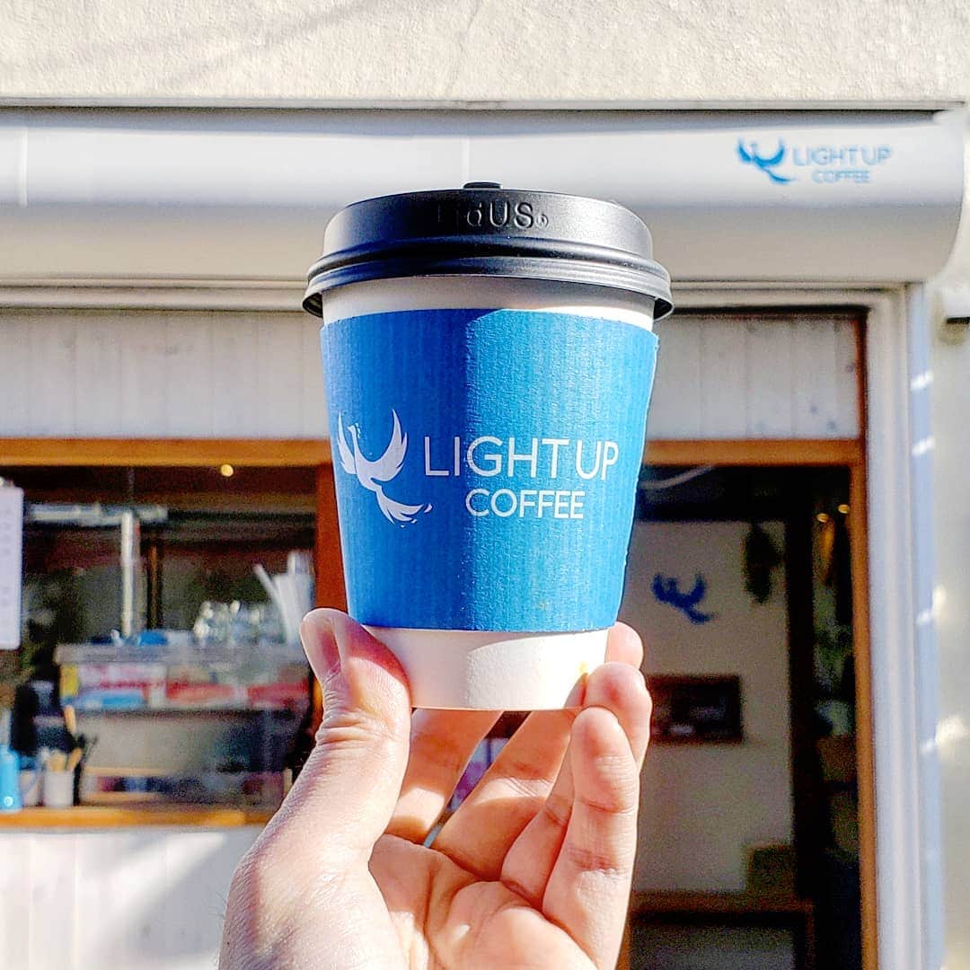 のインスタグラム：「What would you like to drink? 空間や雰囲気も、いっしょに味わいたい♪ #世田谷代田 #カフェ #☕ #cafe #setagayadaita #tokyocafe #cafetyo #世田谷代田カフェ #lightupcoffee」