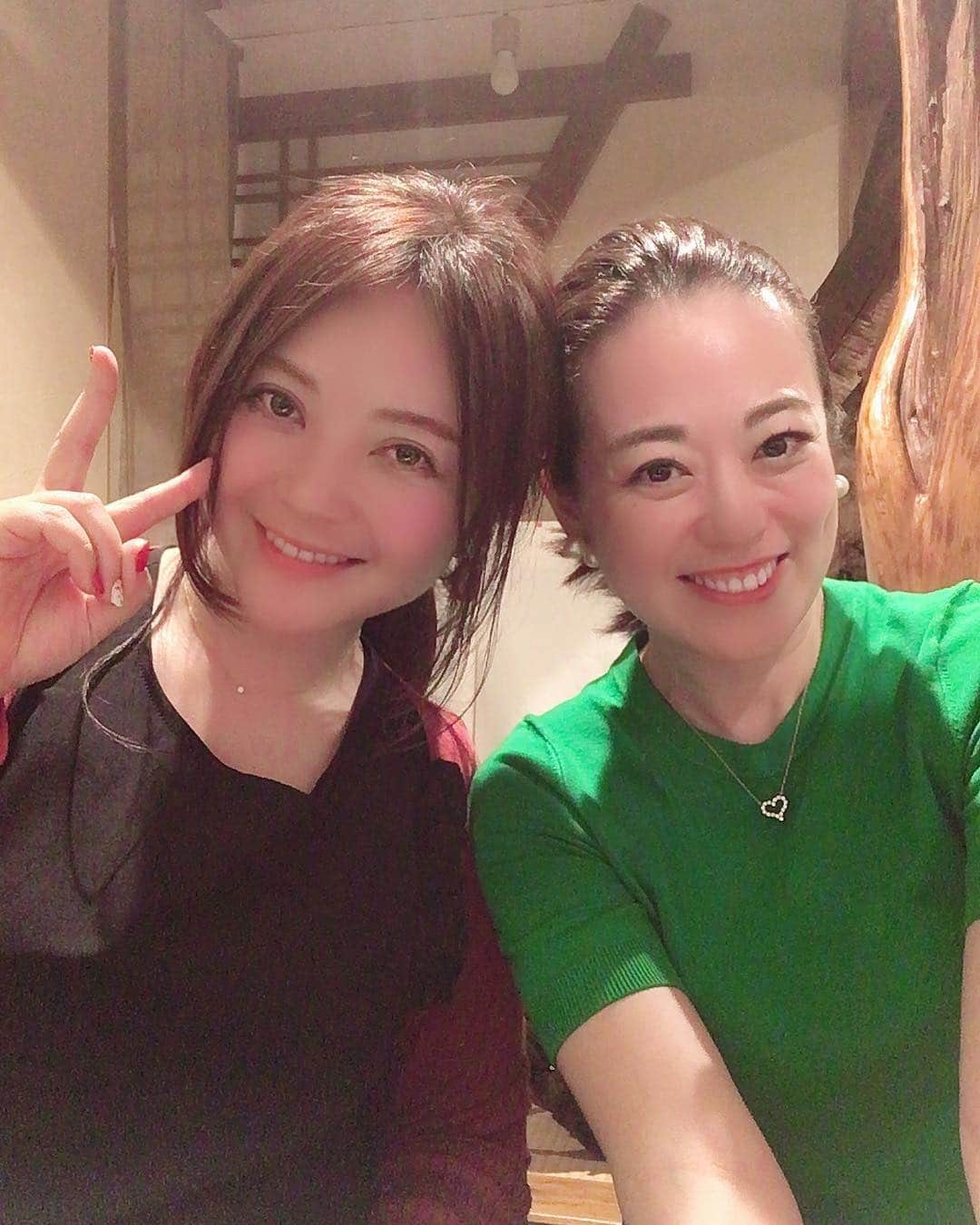 沢瀉美緒さんのインスタグラム写真 - (沢瀉美緒Instagram)「※ Big surprise ✨ . Met in Hiroshima 👭 . 広島には帰っていた @chihokoi とご飯できたー💛 . 楽しい夜となりました✨ . 今日もイベントで会う予定✨ . . #friend #友達 #hiroshima #広島」3月28日 11時57分 - mio_omodaka