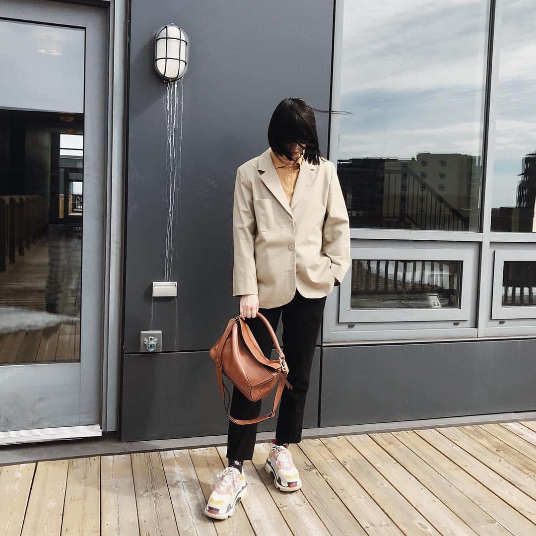 mixmatchisthekeyのインスタグラム：「每次想caption也是头疼」