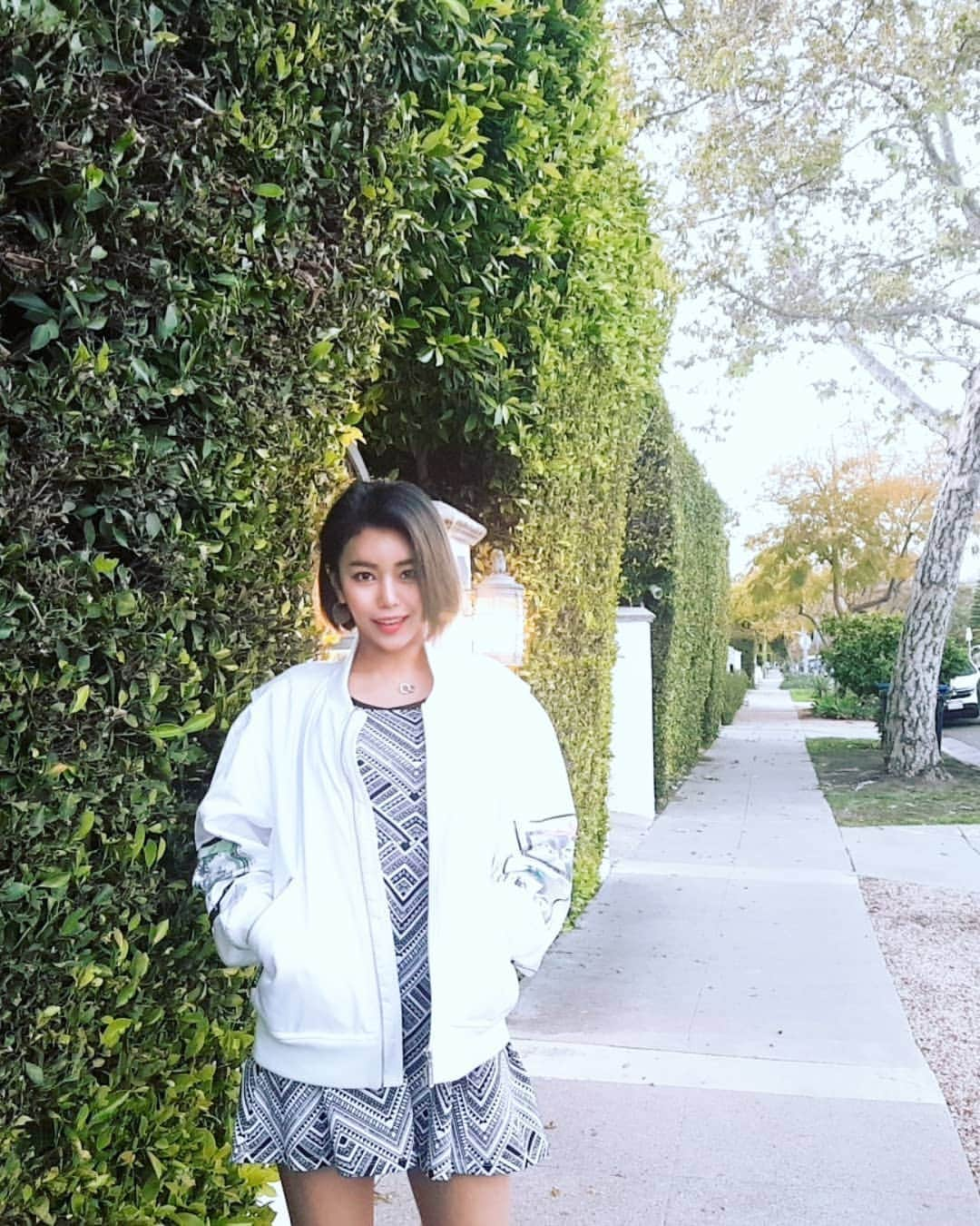 エナ さんのインスタグラム写真 - (エナ Instagram)「Again melrose Ave 😜 <Photoby.@jjuhee.eee > #melrose #rest #photo」3月28日 12時17分 - eunkyung.shin