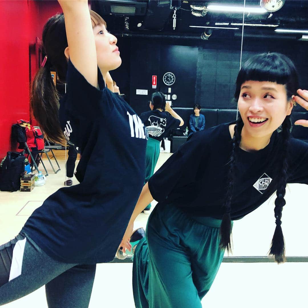 チャラン・ポ・ランタンのインスタグラム：「ダンスレッスン」