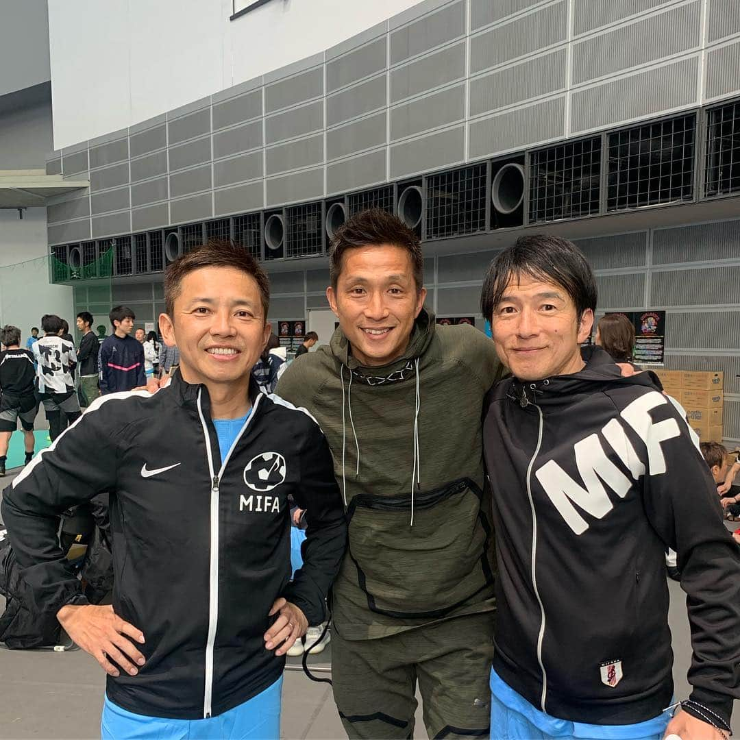 福西崇史さんのインスタグラム写真 - (福西崇史Instagram)「。 over40チーム同士で対戦しました🤗 楽しかった〜〜⚽️ 。 #音蹴杯 #2019 #40歳オーバー #gakumc #福西崇史 #桜井和寿 #ウカスカジー #rap #mrchildren #音楽とサッカー #mifa #enjoy #ちなみに勝ちました #笑 #写真許可もらいました #music #football #instagood #instaphoto」3月28日 12時42分 - takashi_fukunishi