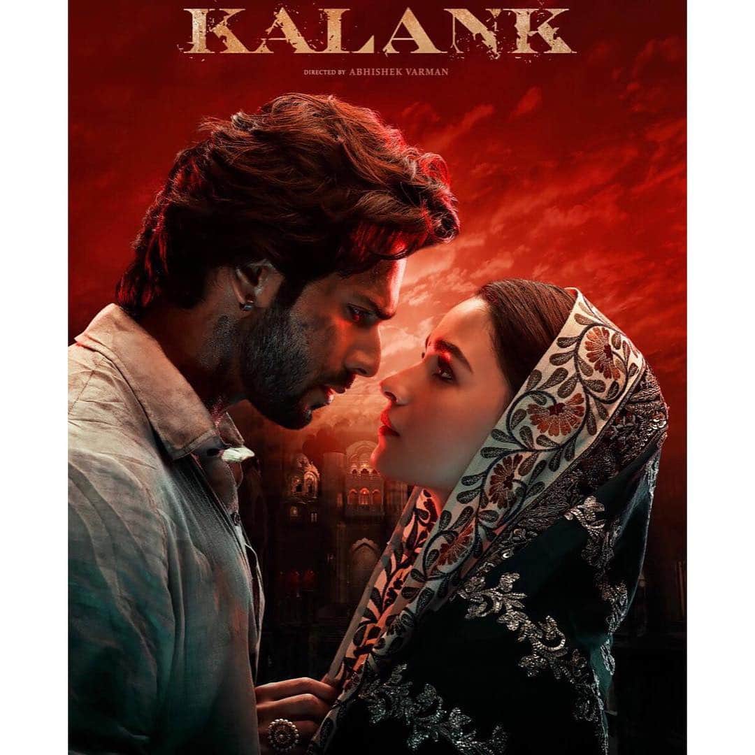 アリア・バットのインスタグラム：「Kalank Title Track - Out Tomorrow ♥️」