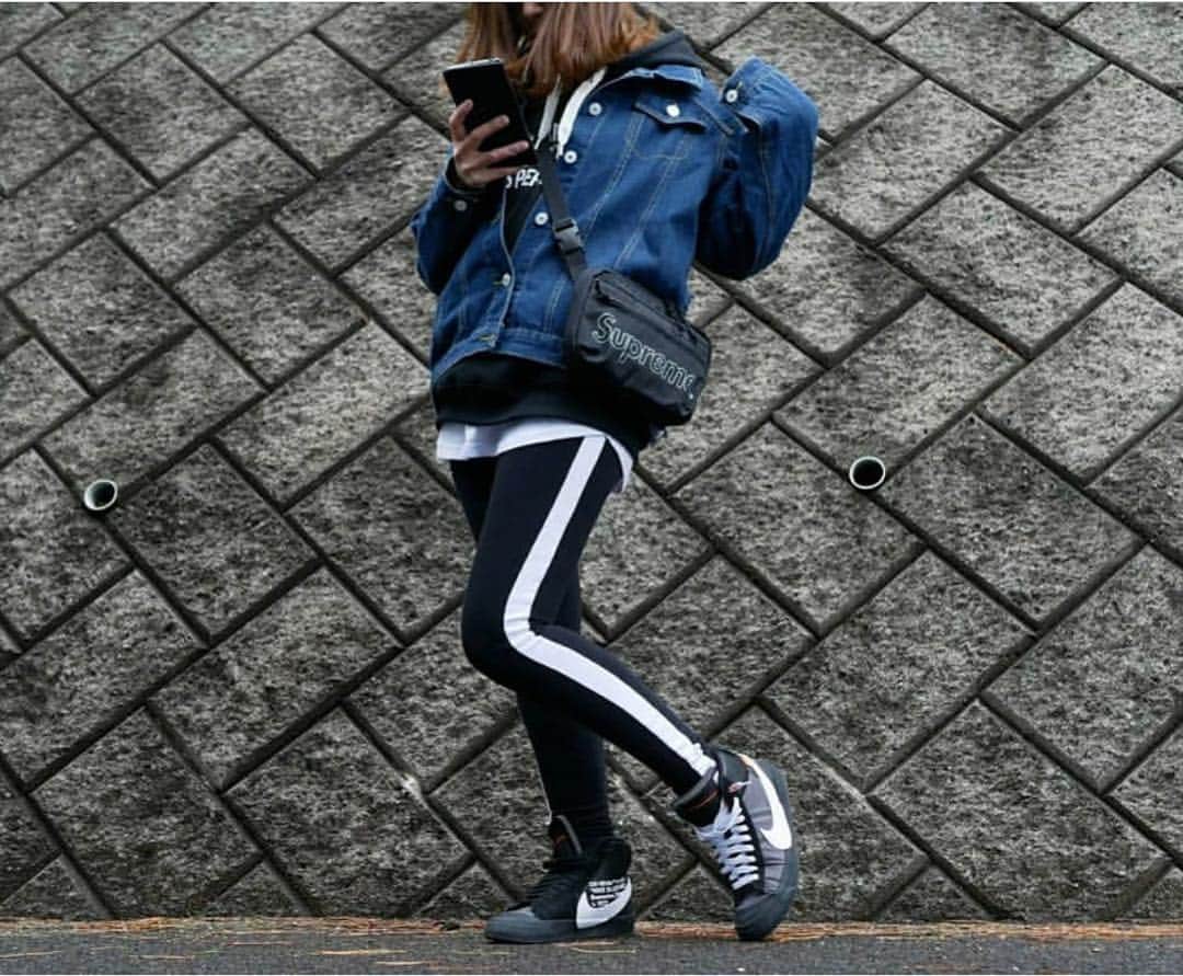 のインスタグラム：「. . . #ジャパスニ女子 タグより#ジャパスニピックアップ . . . model➡️ @_black.kao_ 👟 #NIKE #offwhite #blazermid を使った#スニーカーコーデ ✨✨ ぜひ皆さんも参考にしてみては？💥💥 . . . #ジャパスニ #ジャパスニ女子 #ジャパスニピックアップ #sneaker #kicks #スニーカー #スニーカーコーデ #スニーカー男子 #スニーカー女子 #ナイキ #ナイキスニーカー #NIKEoffwhite #offwhiteblazer #オフホワイト # Supreme #Supremenyc #シュプリーム」