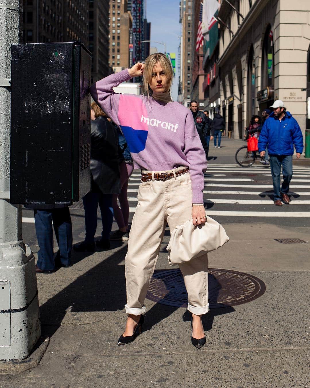 Linda Tolさんのインスタグラム写真 - (Linda TolInstagram)「Fashion Avenue #NYC」3月28日 13時08分 - lindatol_