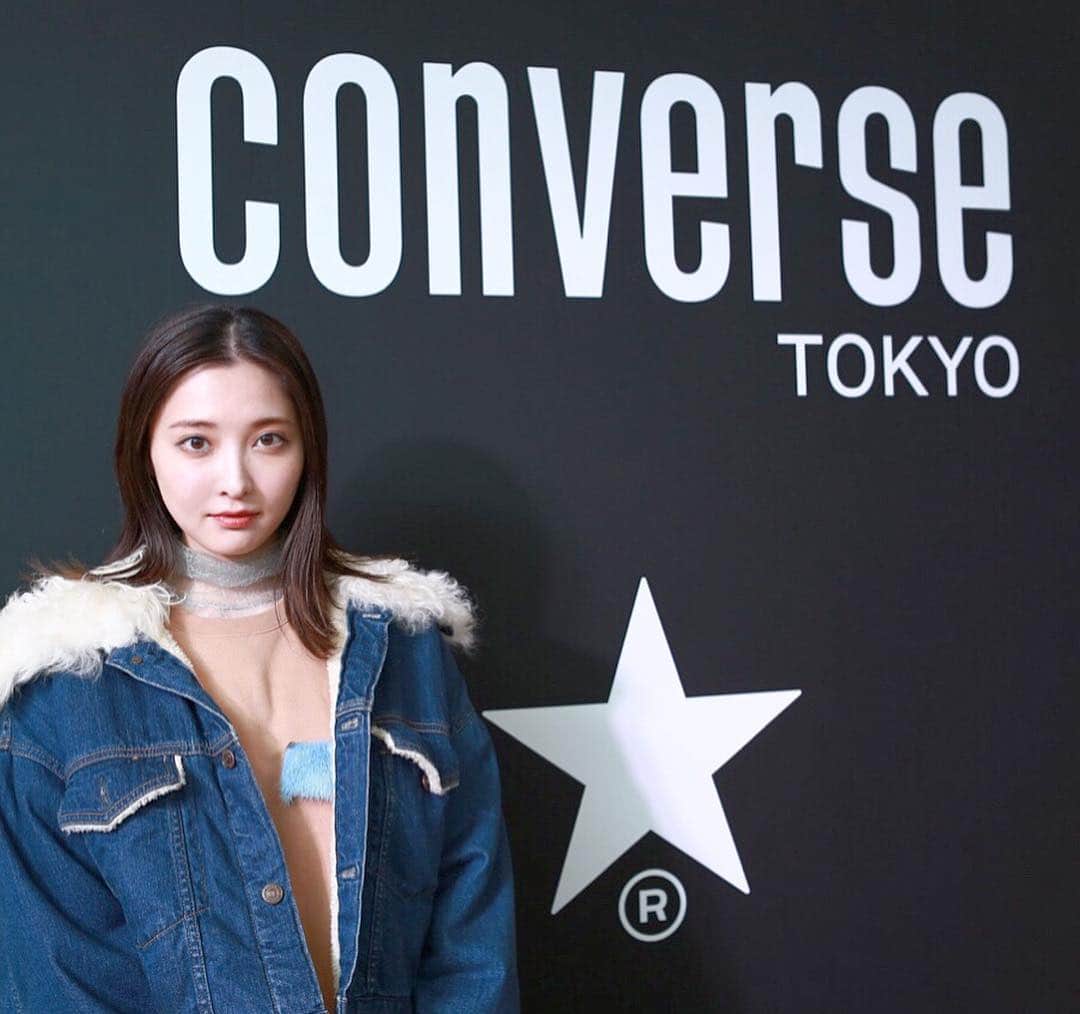 大石絵理のインスタグラム：「CONVERSE⭐️💫 スタイリスト野口強さんプロデュースのパーティへ🤩 #converse #tsuyoshinoguchi」