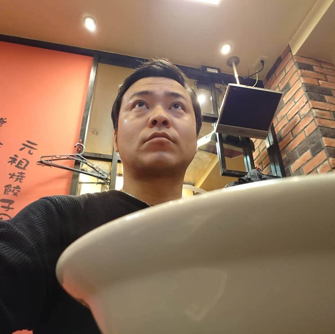 高井俊彦さんのインスタグラム写真 - (高井俊彦Instagram)「【本日のNGK合間ランチ☀️🍴2019.3.28】 これが‼️ 噂の‼️ 大阪王将の『ふわとろ天津飯』‼️ 確かに美味しい☺️🎵 好みは別れるだろうが私は中央軒派かもしれない⤴️⤴️⤴️ とりあえず一の介兄さんに報告せねば✨」3月28日 13時15分 - takai_toshihiko