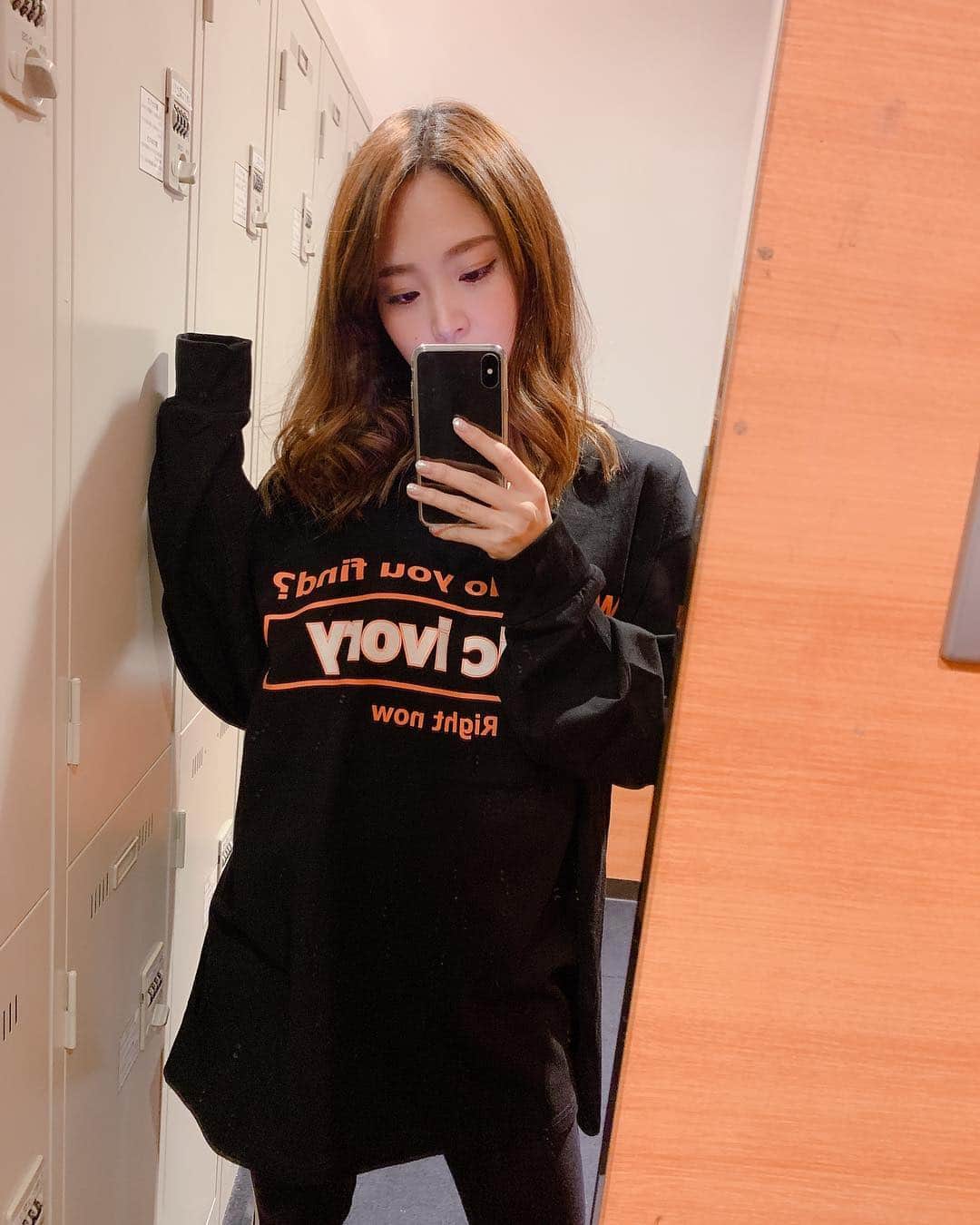 のインスタグラム：「#宮脇詩音 #シェアザハッピー #studio」