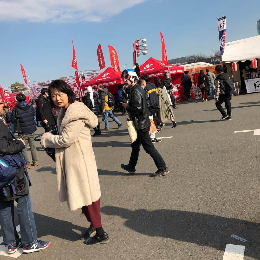 小野さゆりさんのインスタグラム写真 - (小野さゆりInstagram)「そういえばＤ１GP会場に、ザ、モモタロウがいました 笑笑  あそびにきてくれてありがとう❤️ みつけたときふきだした 笑笑  #にわのまこと #モモタロウ #ザモモタロウ #週刊少年ジャンプ #漫画 #プロレス漫画 #Ｄ１GP #vertex #teamvertex」3月28日 13時26分 - sayuriono0301