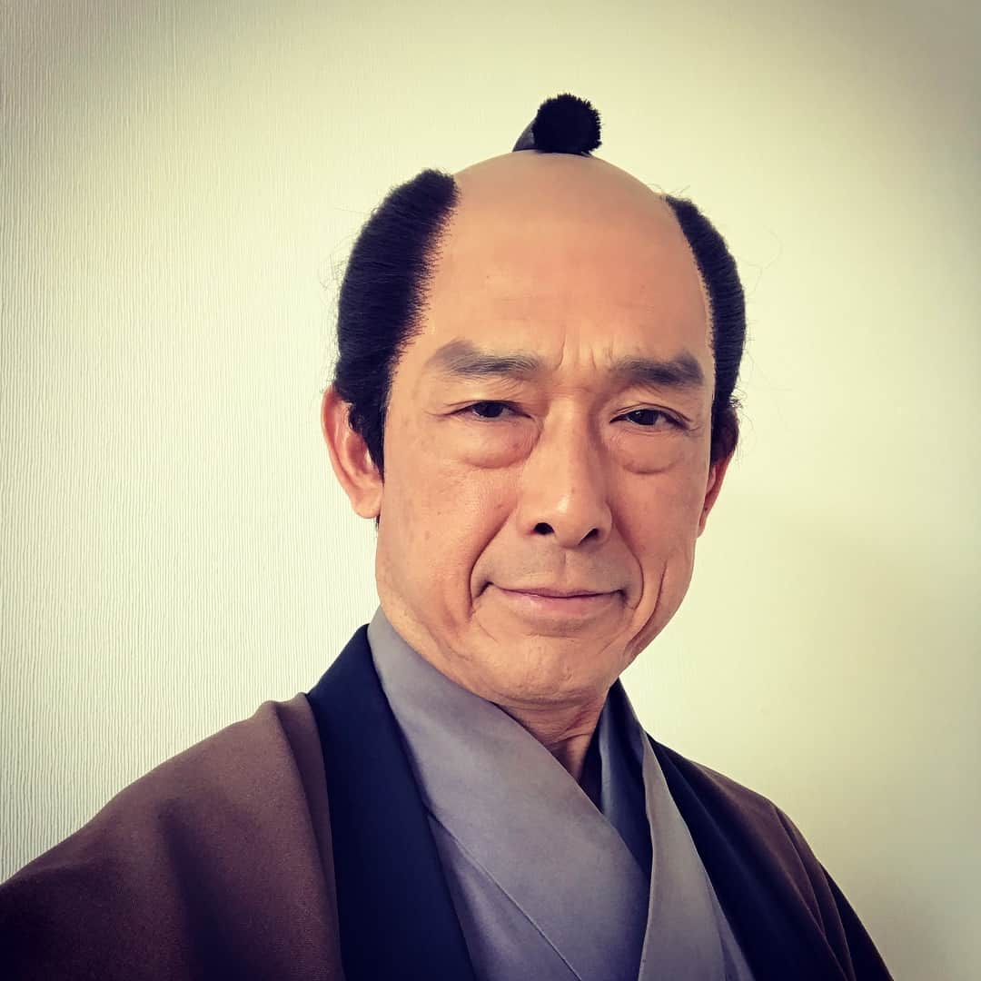 鶴見辰吾のインスタグラム：「久方ぶりの侍姿でござる。 #鶴見辰吾 #時代劇」