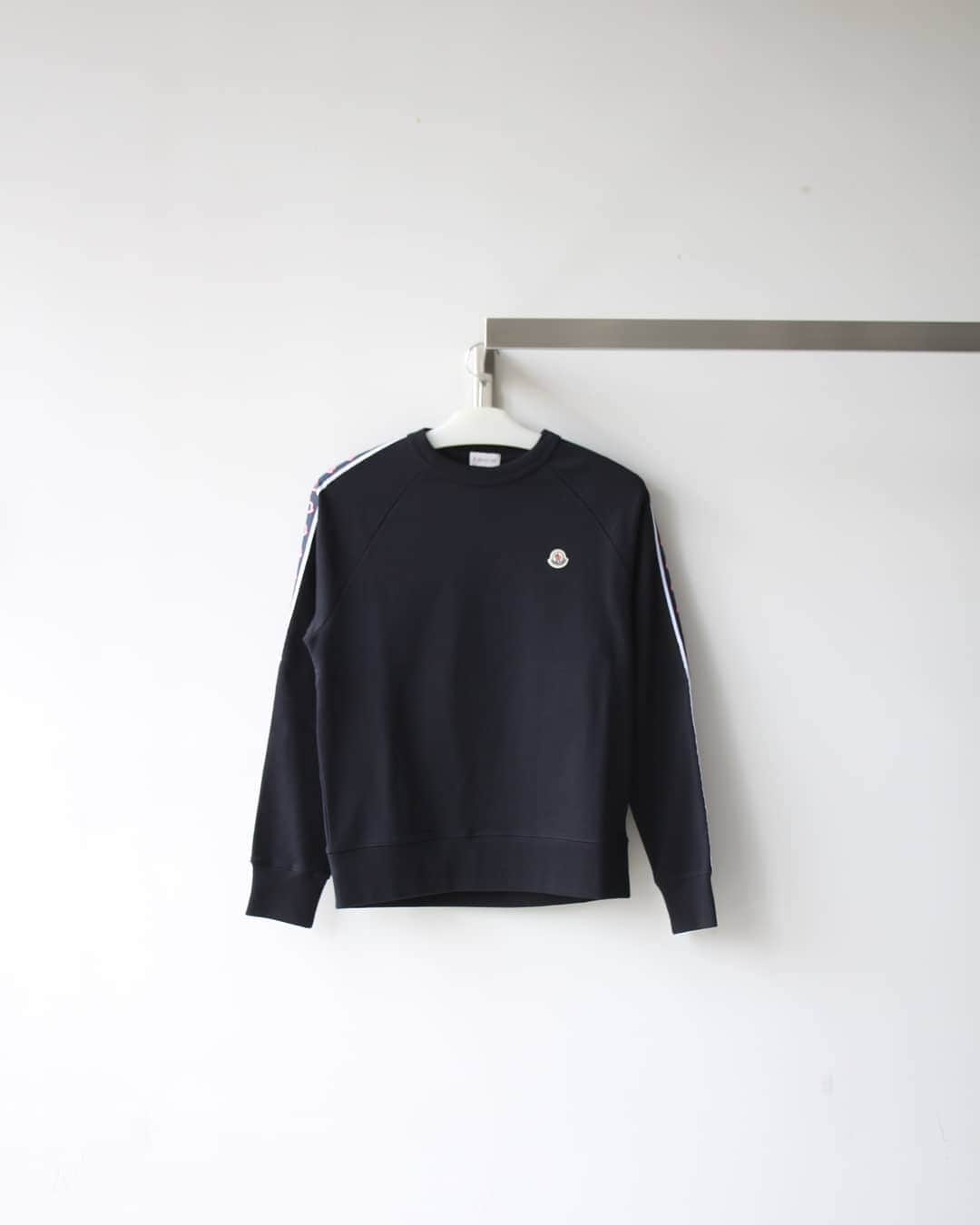 のインスタグラム：「MONCLER / 2019 Spring & Summer collections MAGLIA GIROCOLLO / SWEAT SHIRT new in.  #moncler @moncler」