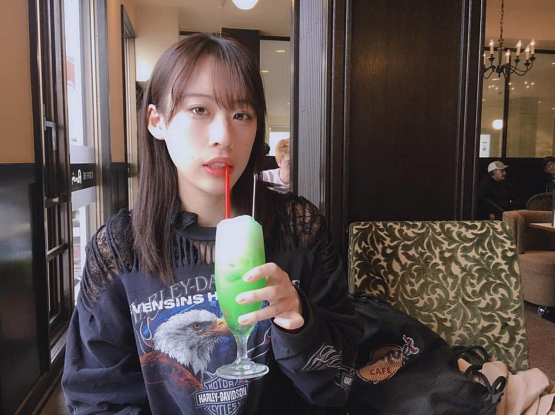 宮島小百合さんのインスタグラム写真 - (宮島小百合Instagram)「💚💚 #me #girl  #cafe #lunch #メロンソーダ #japan #tokyo #girl」3月28日 14時24分 - sayuri_kakaka