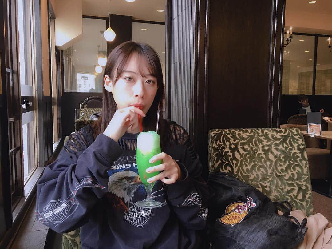 宮島小百合さんのインスタグラム写真 - (宮島小百合Instagram)「💚💚 #me #girl  #cafe #lunch #メロンソーダ #japan #tokyo #girl」3月28日 14時24分 - sayuri_kakaka