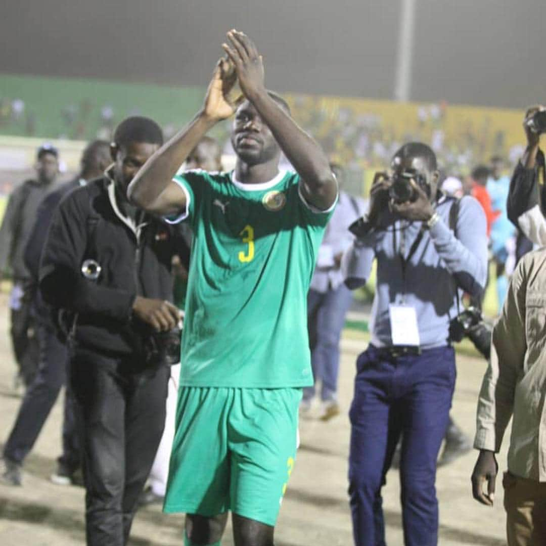 カリドゥ・クリバリさんのインスタグラム写真 - (カリドゥ・クリバリInstagram)「Merci le Sénégal pour tout ces bon moments 💚💛❤️ Back to Napoli 💙💪🏾 Grazie il Senegal per sti momenti piacevoli 💚💛❤️ Back to Napoli 💙💪🏾 🌍 #unpeupleunbutunefoi #lovemycountry #ilovesenegal」3月28日 15時53分 - kkoulibaly26