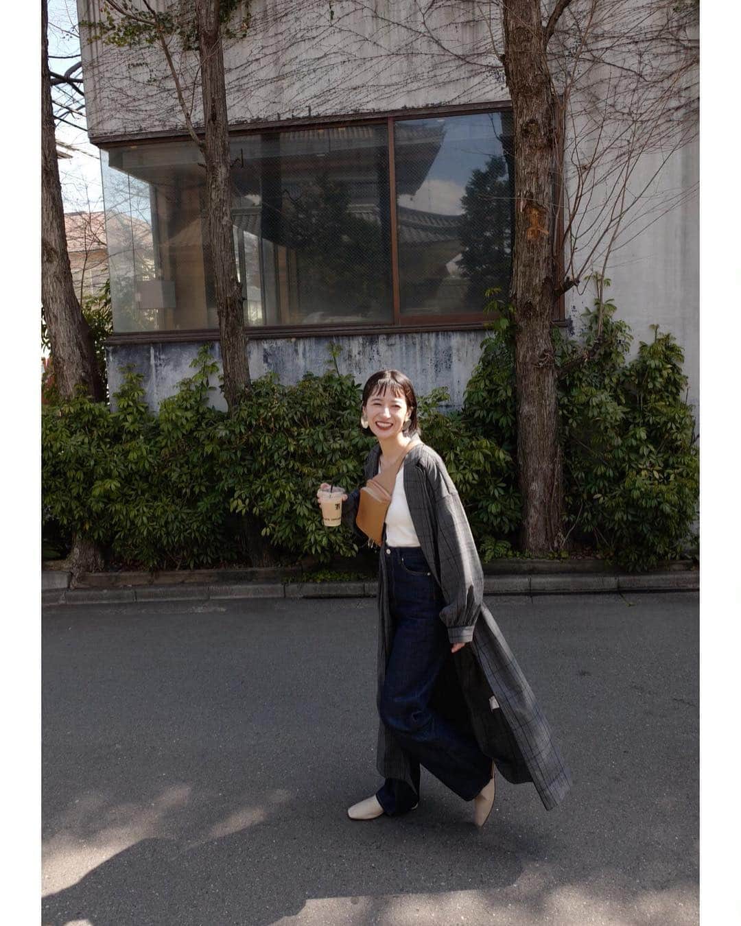 松本恵奈さんのインスタグラム写真 - (松本恵奈Instagram)「花粉、つらたん。。。 くしゃみ止まんない🤧  着ているチェックのロングガウンはスタミキの発売中のアイテムだよ！ 今の時期、めちゃ使えてオススメ◎ #stylemixer」3月28日 16時00分 - ena1123