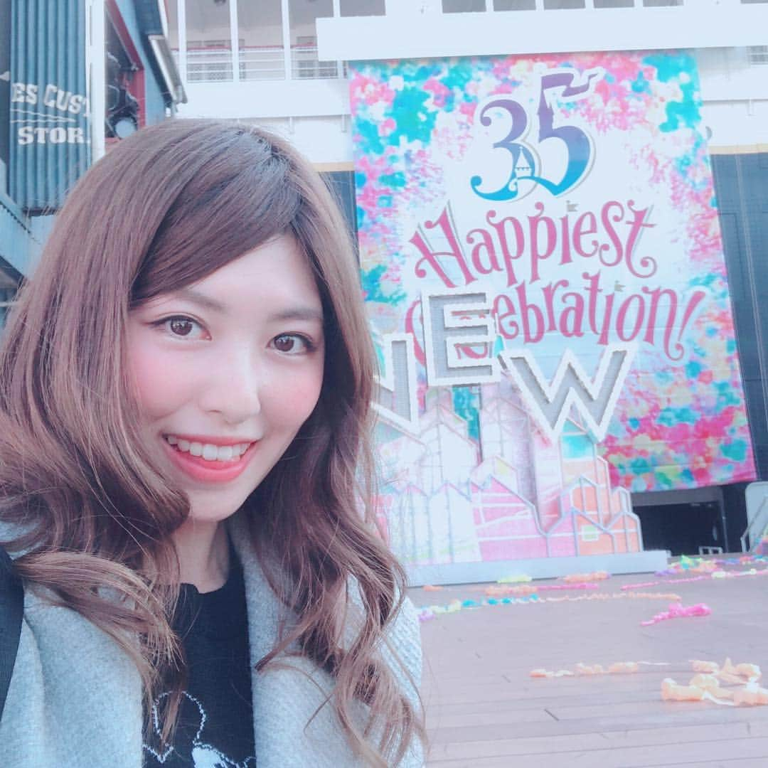 橘ゆりかさんのインスタグラム写真 - (橘ゆりかInstagram)「🥳Happiest Celebration🎊🎉🎈﻿ ﻿ ﻿ 35周年思いっきり楽しんだよ😆✨﻿ たっっっくさんの思い出がいっぱい幸せ💓﻿ ﻿ これからもミッキー&ミニー大好きだからね😭﻿ 最近の舞浜事情にメンタルがやられてるけど…﻿ 輝く未来へ向かって生きる！！！！﻿ ﻿ 36周年も もちろん行きます🌈🏰﻿ ﻿ ﻿ ﻿ #東京ディズニーリゾート #ディズニーシー #ミッキーパン #キャラグリ #ミッキー #ミニーちゃん #トレイル #橘ゆりか #ハピエストセレブレーション #35周年#happiestcelebration #disneylover #followme #me #tokyodisneyresort #tds #tdl #disneygram #japanesegirl #tokyodisneyland #instadisney」3月28日 16時10分 - yuricalcal