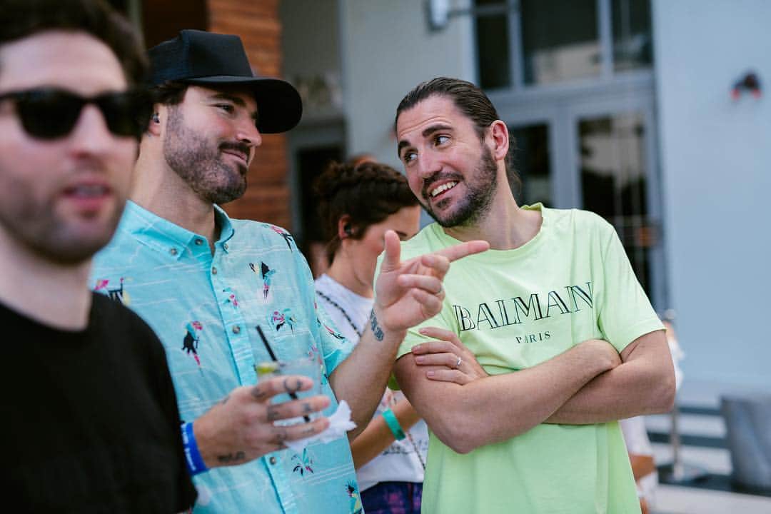 ブロディ・ジェンナーのインスタグラム：「Great start to Miami Music Week. Saw some incredible musicians and mad made some great memories. Thanks to @dimitrivegasandlikemike for giving me the opportunity to open for you. Let the good times roll 🤙🏼」