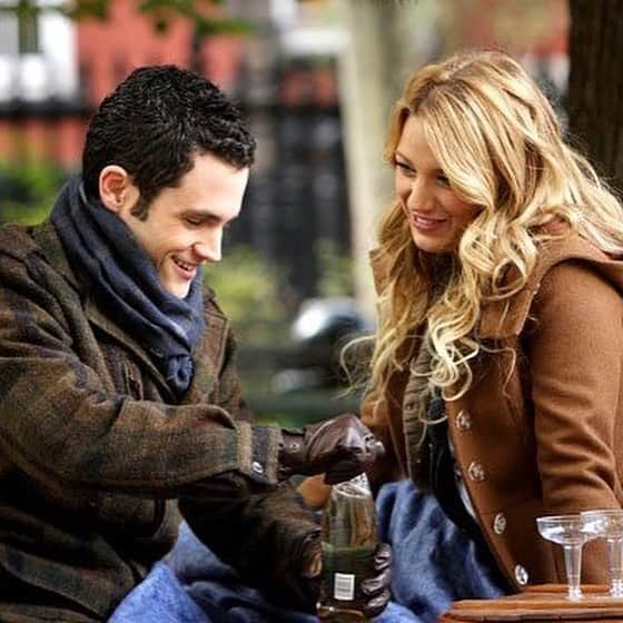 E! Onlineさんのインスタグラム写真 - (E! OnlineInstagram)「Lonely Boy almost didn't become Joe Goldberg in #YOU. Link in bio for why Penn Badgley was hesitant in returning to TV and how he struggled with being on #GossipGirl. (📷: Lifetime/The CW)」3月29日 3時32分 - enews