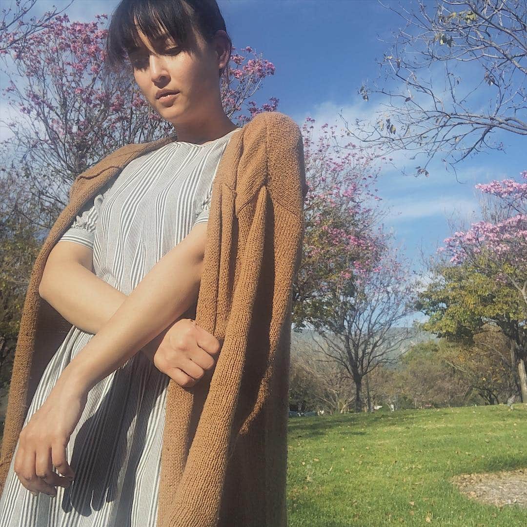 フリーディアさんのインスタグラム写真 - (フリーディアInstagram)「$5 flea market dress is finally able to make her way out in this spring like weather! #needmoredresses #fleamarketfinds #dress #sakura #spring フリマで見つけた$5のワンピがやっと着れるような季節に！もっとワンピース欲しいなぁ〜 #ワンピース #ワンピースコーデ #春 #はるこーで」3月29日 2時04分 - friediamn