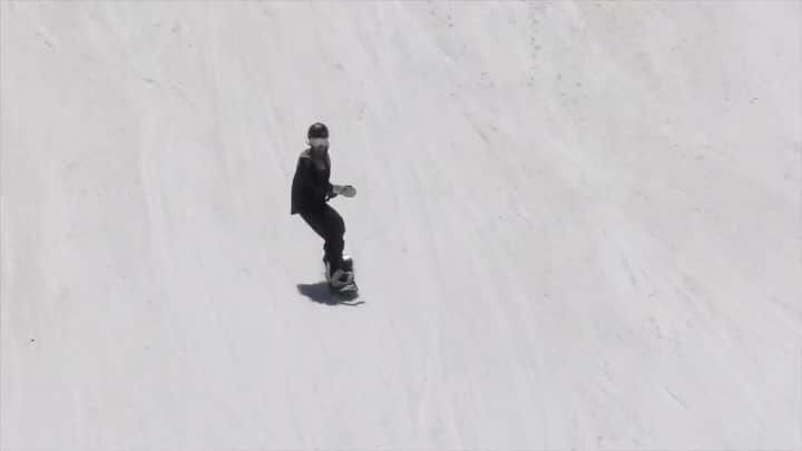 ジェイミー・アンダーソンのインスタグラム：「Throwback to my first cab 9! —-> and my first cab 10 😊🙌 just a handful of years ago I had no desire to do these bigger tricks. I was afraid and didn’t think It was possible... I’m so thankful for all the girls I compete with for inspiring me every year, and breaking the barriers of what women are capable of. For the people out there pushing your own barriers, you can do anything you set your mind to 😘❤️」