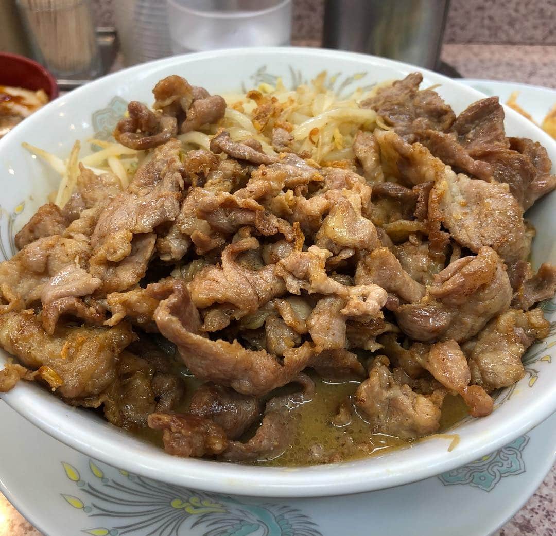 丸山ゴンザレスのインスタグラム：「味噌一発！肉肉」