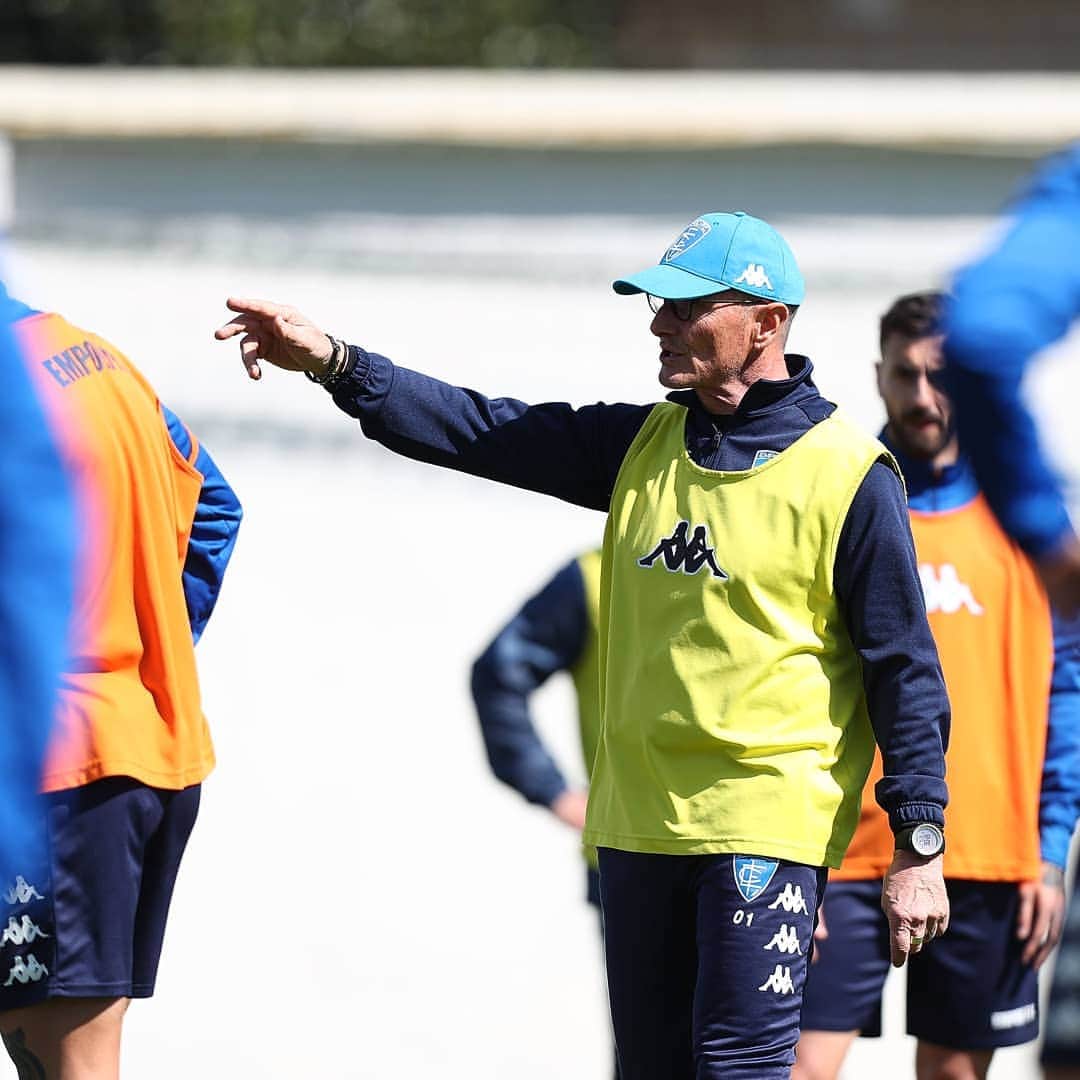 エンポリFCさんのインスタグラム写真 - (エンポリFCInstagram)「Azzurri al lavoro stamani al Sussidiario; domani l'ultima seduta in vista di #JuventusEmpoli 📸」3月29日 2時34分 - empoli_fc_official
