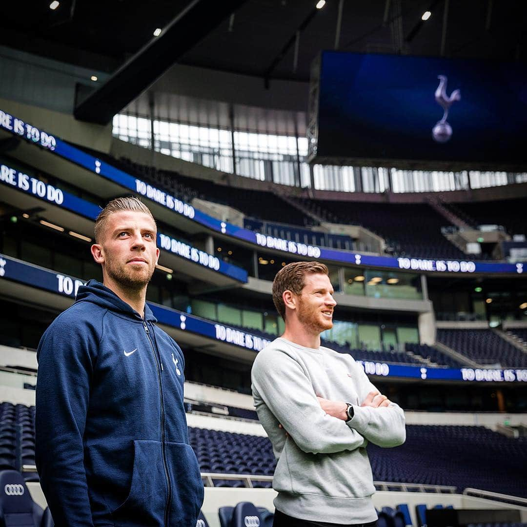 トッテナム・ホットスパーFCさんのインスタグラム写真 - (トッテナム・ホットスパーFCInstagram)「The first look. 👀 #SpursNewStadium」3月29日 3時00分 - spursofficial