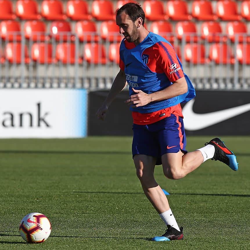 アトレティコ・マドリードさんのインスタグラム写真 - (アトレティコ・マドリードInstagram)「Capiiiiiiiii 🇺🇾😍 #GODín #TeamCap #Uruguayo #Atleti #AúpaAtleti」3月29日 3時25分 - atleticodemadrid