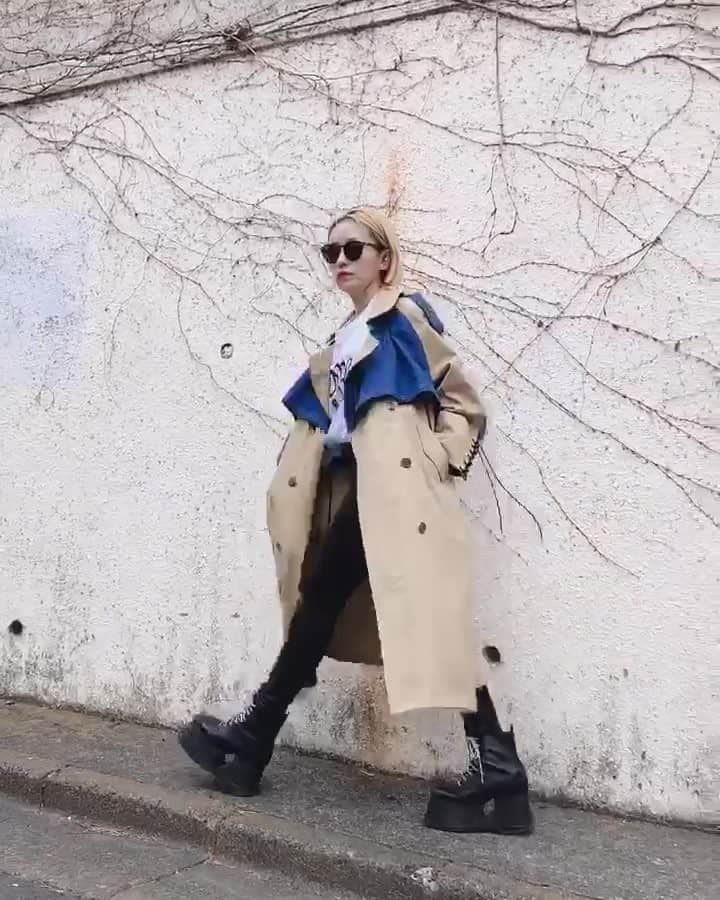 のインスタグラム：「🌬🌼👌ヾ 今期のPAMEOで1番好き👁👁❤️ #pameopose #trenchcoat」