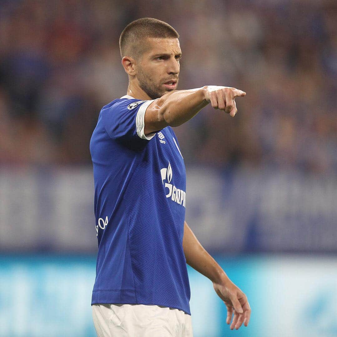 シャルケ04さんのインスタグラム写真 - (シャルケ04Instagram)「Happy Birthday to our Number 5️⃣! Matija Nastasic is turning 2️⃣6️⃣ today 🎉🎊 Have a great day, Mati! 🙌 . . #Schalke #S04 #Nastasic @mnastasic_5 #BirthdayBoy #Birthday #Football #Soccer #Knappen #WirLebenDich #🔵⚪️」3月28日 19時13分 - s04