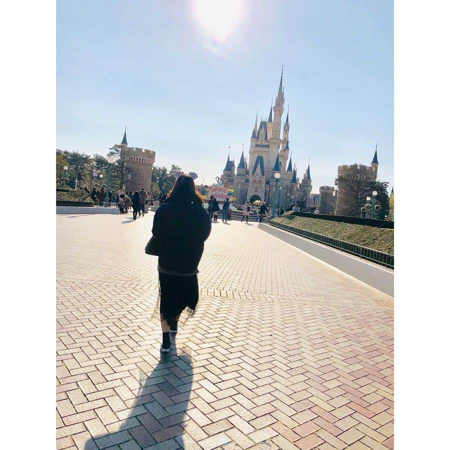 小池杏菜のインスタグラム：「結構前のゆりのさん。 投稿するの忘れてた。  しっかりしてて優しくて 悩みとか親身になって 聞いてくれて 安心して色々話せる。 信頼してる人。 卒業して会う機会 少なくなったけど 改めていい友達もったなぁと思う。  次は旅行ね♡」