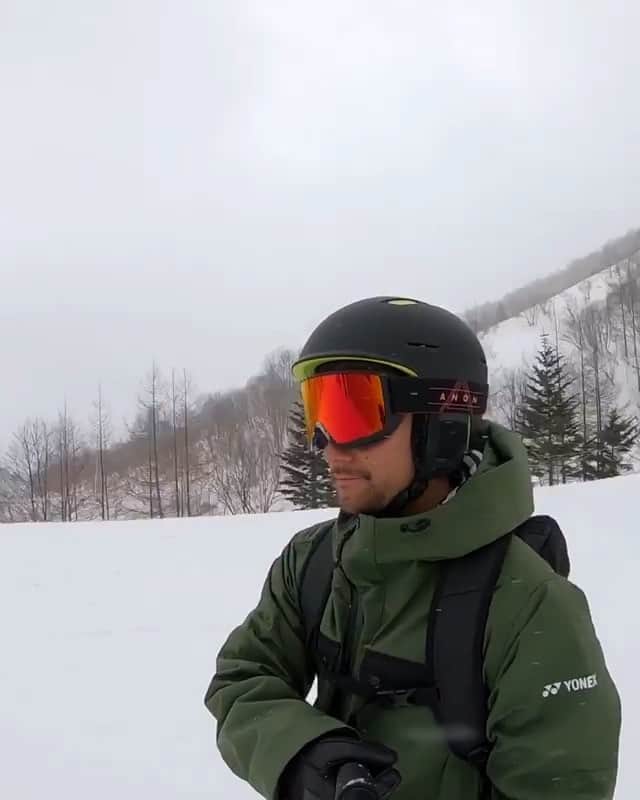 のインスタグラム：「#Repost @goprojp ・・・ #GoProSnow ボーナスチェレンジ 🎁 今回は1名様が @burtonjapan の最新 @anonopticsjapan INVERT ASIA ヘルメット (L) + M3 ゴーグルをゲットできる！ 参加方法は簡単。このポストのコメント欄に友達を3人タグ付け＋ @GoProJP と @burtonjapan をフォローするだけ。締め切りは 3/30 (土) 夜。Good luck！ ・ 📷: @kazuma_yamane_sp ・ ・ ・ #GoPro #GoProJP #GoProのある生活 #とりあえず跳んどけ #バートン #スキー #川場スキー場 @kawabaresort」
