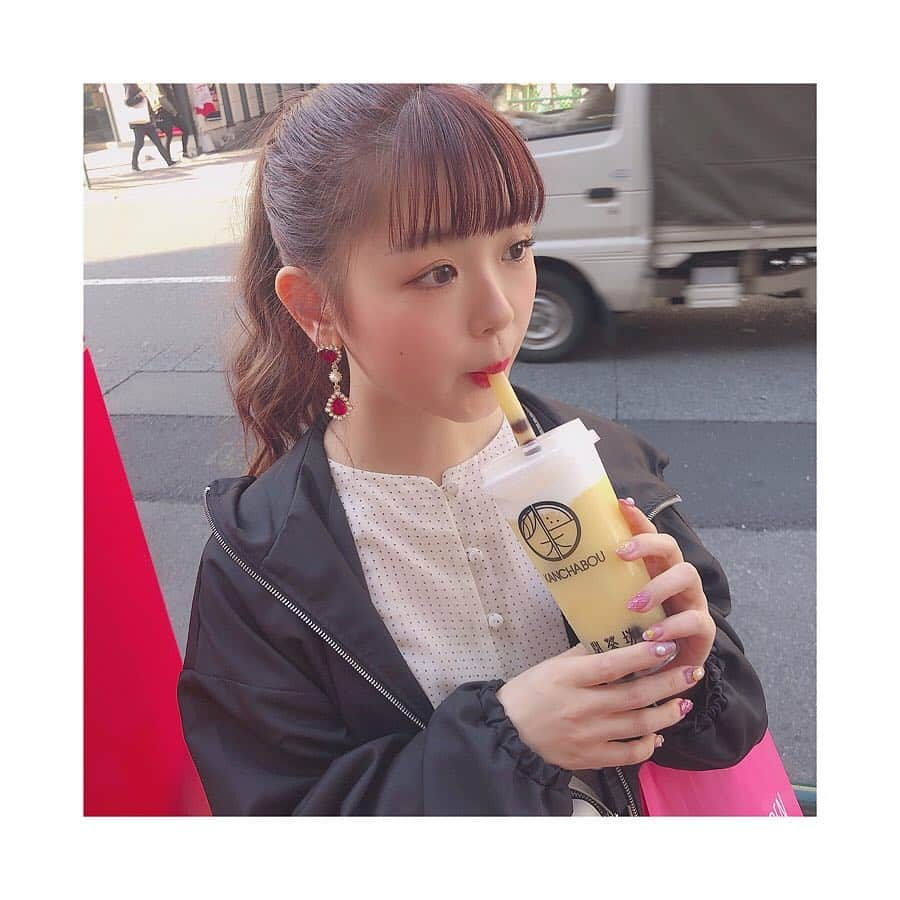 中村真凜さんのインスタグラム写真 - (中村真凜Instagram)「◯ 閑茶坊美味しかった〜🤤 マンゴースムージー🧡💛 #閑茶坊 #タピオカ #新大久保」3月28日 20時40分 - marimero1121