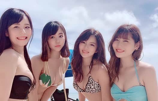 美女美容事情さんのインスタグラム写真 - (美女美容事情Instagram)「《✈️🏝日本に帰りたくないマン🙅‍♀️》 *⠀ リポストを使って、素敵な写真📷✨を投稿されてる方を紹介させて頂く⠀⠀⠀⠀ 【💄美女美容事情💅】のコーナーです✨⠀ *⠀⠀⠀⠀⠀⠀⠀ いいねやコメント、フォローして応援してね❤︎🥰🎶⁣⠀ *⠀⠀⠀⠀⠀⠀⠀ 今回ご紹介させて頂きますのは❤︎⠀ Äkaneさん< @umekonnbu.akarin >の素敵なお写真📸⠀ *⠀ ハワイでご友人たちとビーチを満喫するÄkaneさん🏖 楽しそうな雰囲気に癒されます💕美人だらけで眼福です🥰 *⠀⠀ Äkaneさんのアカウントには他にも素晴らしい投稿が沢山ありますので是非覗いてみてくださいね💁‍♀️💙⠀ *⠀⠀ Äkaneさん< @umekonnbu.akarin >⠀ 素敵な投稿ありがとうございました☺️📸✨⠀⠀⠀⠀⠀⠀⠀⠀ △▼△▼△▼△▼△▼△▼△▼△▼△▼⠀⠀⠀⠀⠀⠀⠀⠀⠀⠀⠀⠀⠀⠀⠀⠀⠀⠀⠀⠀⠀⠀⠀⠀⠀⠀⠀⠀⠀⠀⠀⠀⠀ ❤🧡💛「美女美容事情」💚💙💜⠀⠀⠀⠀⠀⠀⠀⠀⠀⠀⠀⠀⠀⠀⠀ 👇掲載ご希望の方は👇⠀⠀⠀⠀⠀⠀⠀⠀⠀⠀⠀⠀⠀⠀⠀⠀ @b_b_j.jタグ付けと🖤 # ビジョビ⠀🖤⠀⠀⠀⠀⠀⠀⠀⠀⠀⠀⠀⠀⠀⠀⠀ をタグ付けお願いします✨⠀⠀⠀⠀⠀⠀⠀⠀⠀⠀⠀⠀⠀⠀⠀⠀ ――――――――――――――――⠀⠀⠀⠀⠀⠀⠀⠀⠀⠀⠀⠀⠀⠀⠀⠀⠀⠀⠀⠀⠀⠀⠀ ～姉妹アカウントのご紹介～⠀⠀⠀⠀⠀⠀⠀⠀⠀⠀⠀⠀⠀⠀⠀⠀⠀⠀⠀⠀⠀⠀⠀⠀⠀⠀⠀ ◇美容情報を紹介している«美女美容事情～Beauty～»⠀⠀⠀⠀⠀⠀⠀⠀⠀⠀⠀⠀⠀⠀⠀⠀⠀⠀⠀⠀⠀⠀⠀⠀⠀⠀ ( @b_b_j.j_b )⠀⠀⠀⠀⠀⠀⠀⠀⠀⠀⠀⠀⠀⠀⠀⠀⠀⠀⠀⠀⠀⠀⠀⠀⠀⠀⠀ ◇美しい旅スポット紹介をしている«美 spot»⠀⠀⠀⠀⠀⠀⠀⠀⠀⠀⠀⠀⠀⠀⠀⠀⠀⠀⠀⠀⠀⠀⠀⠀⠀ ( @b__spo )⠀⠀ ⠀ ◇ビジョビがお届けするセレクトショップ«bi select»⠀ ( @bi_select )⠀ ⠀⠀⠀⠀⠀⠀⠀⠀⠀⠀⠀⠀⠀⠀⠀⠀⠀⠀⠀⠀⠀ よかったらこちらも覗いてみてね✨⠀ ――――――――――――――――⠀⠀⠀ @b_b_j.j⠀⠀ #ハワイ #旅行 #海外旅行 #naturalbeauty⠀⠀ #スタイル抜群  #ハワイ旅行 ⠀⠀ #女子力アップ #ハワイ好き ⠀⠀ #ワイキキ #ワイキキビーチ ⠀⠀ #hawaiistagram #ビーチ ⠀⠀ #旅行好き #女子旅行⠀⠀ #カメラ女子  #カメラ女子部 ⠀⠀⠀ #ビーチコーデ #バカンス ⠀⠀⠀ #トリップ #hawaii ⠀ #水着 #ビキニ⠀⠀ #トレンド #lv ⠀ #美意識 #aloha ⠀⠀ #美肌 #美尻⠀⠀⠀⠀⠀⠀⠀⠀⠀⠀⠀ #trip #bikini」3月28日 20時59分 - b_b_j.j