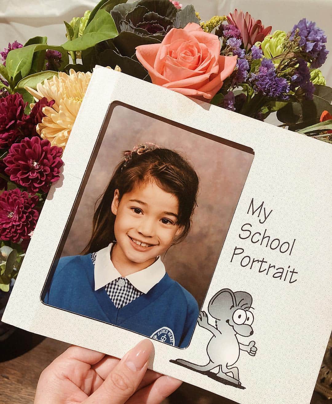 のインスタグラム：「Little gems found at Mum’s house. Me. Grade 5. 💙 #90skid #scrunchie」