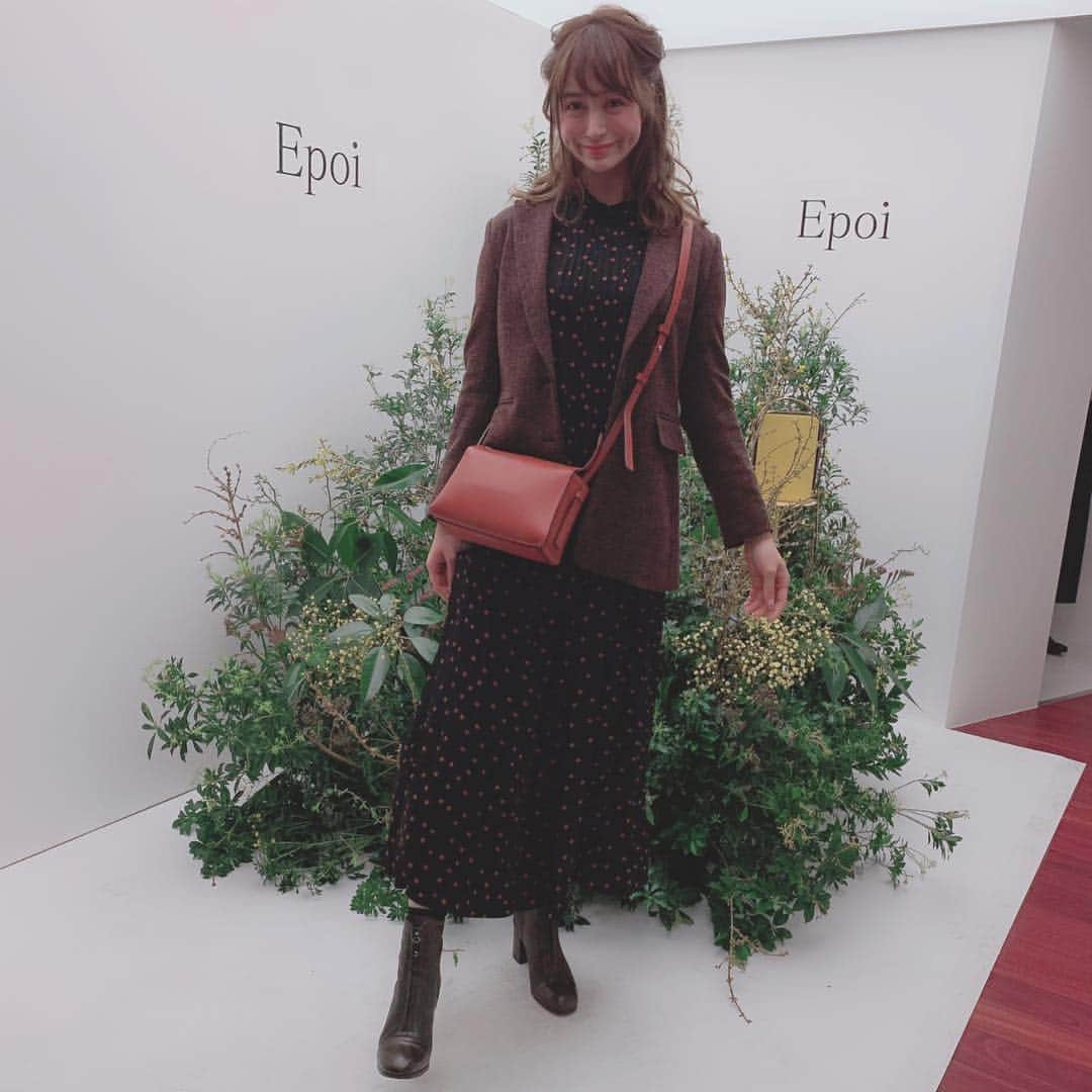 野崎萌香さんのインスタグラム写真 - (野崎萌香Instagram)「EPOI partyにて🌸✨ . . .  シンプルの良さを再確認させてくれるEPOI のバッグ。  ここちゃんとじゅりと💓✨ 今年初の桜餅美味しかった🌸  @epoi_official #epoi #epoicolors #epoiomotesando #エポイ #もえ服」3月28日 21時30分 - moeka_nozaki