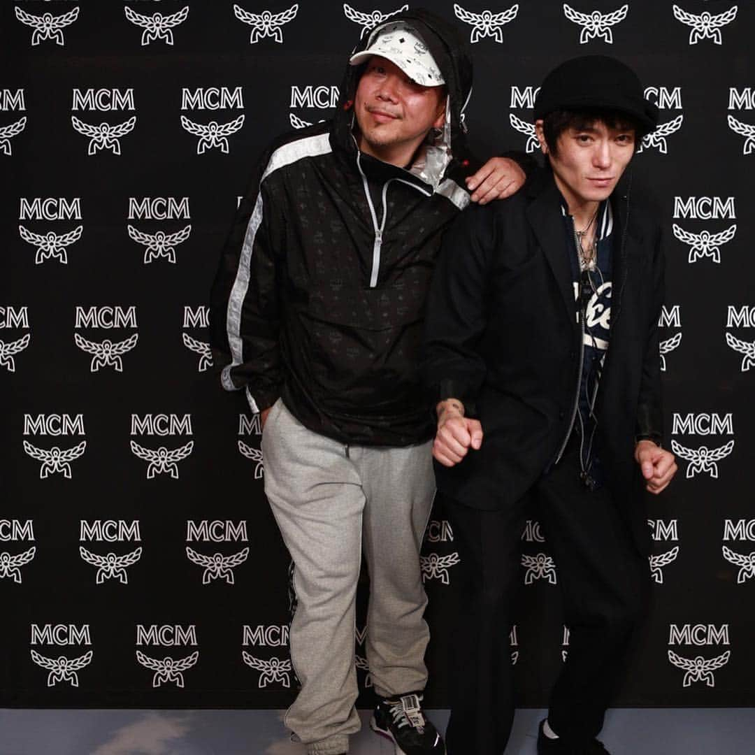 MUROさんのインスタグラム写真 - (MUROInstagram)「銀座のMCMで回転中♪ @mcmjapan  #20190328 #mcmginza」3月28日 21時38分 - dj_muro