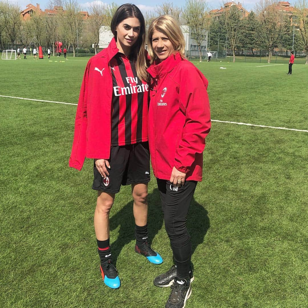 メリッサ・サッタさんのインスタグラム写真 - (メリッサ・サッタInstagram)「Grazie dell’ospitalità @moracecarolina e @acmilan !」3月28日 21時42分 - melissasatta