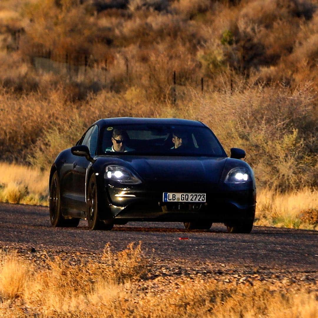 Porscheさんのインスタグラム写真 - (PorscheInstagram)「A true Porsche in every sense. The all-electric Taycan is entering the final stage of its vigorous testing. When finished it will have been tested in 30 countries over six million kilometers in temperatures ranging from minus 35 to plus 50 degree Celsius. #SoulElectrified #PorscheTaycan #Porsche #Taycan」3月28日 21時43分 - porsche