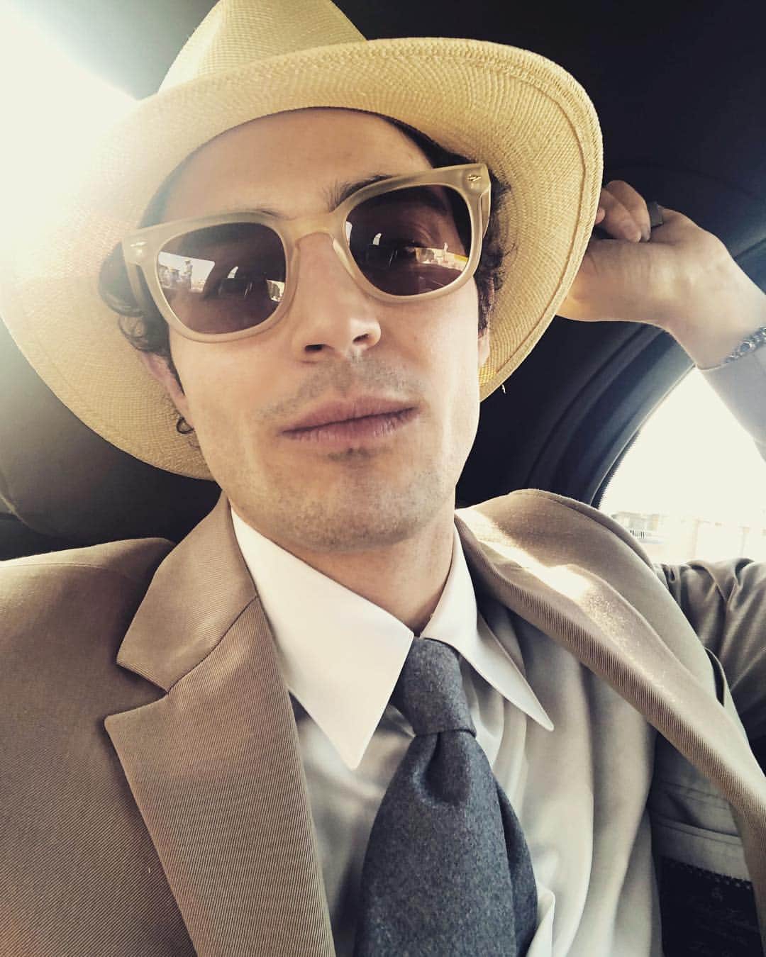 のインスタグラム：「Suits the colors of #Qatar」