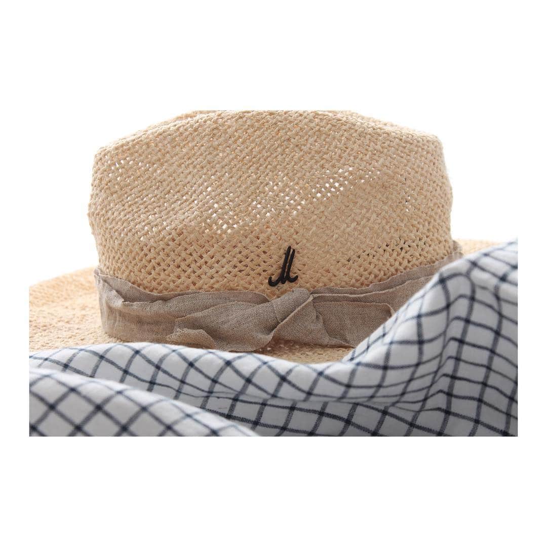 のインスタグラム：「Mühlbauer | #ss19 🔹 ART GRAF and TWIST - both from our new #ss19collection . Art Graf is a #travellerhat made of a jute weave that is elastic and yet robust. Therefore the #hat can be #folded and #packed in a bag without damaging it. ▫️#hatmaker #handmade #sustainablefashion」