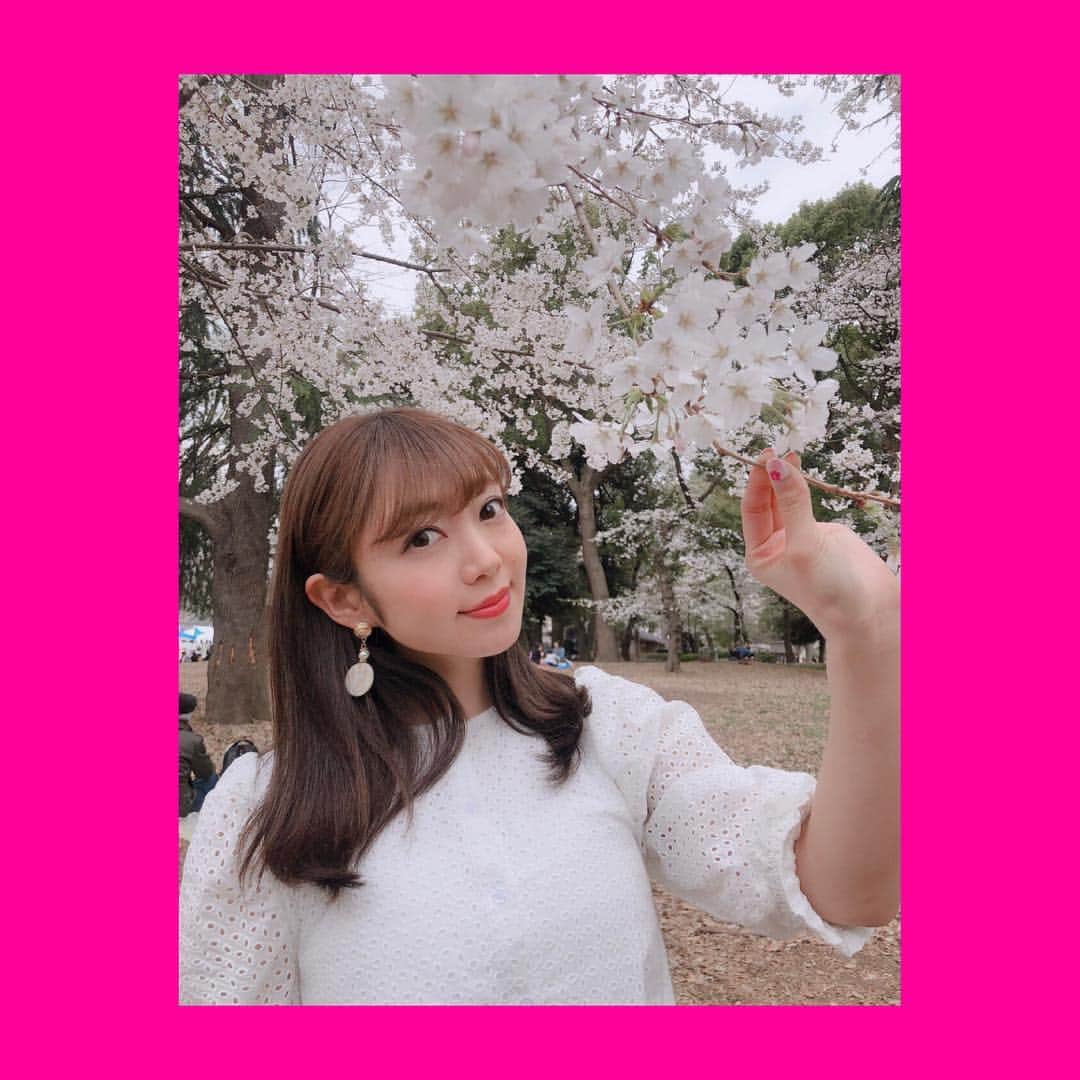 成田梨紗さんのインスタグラム写真 - (成田梨紗Instagram)「あっという間に3月終わっちゃう〜🌸﻿ ﻿ 桜たくさん見たいなあ〜🌸﻿ ﻿ ﻿ 最近はなぜか珍しくHKTの﻿ 『桜、みんなで食べた』が頭の中ぐるぐる🧐💭🎵﻿ ﻿ そろそろ月1ブログ更新しまーす😂﻿ ﻿ #桜 #sakura #出会いと別れの季節 #カラオケ行きたい」3月28日 22時10分 - narita_risa