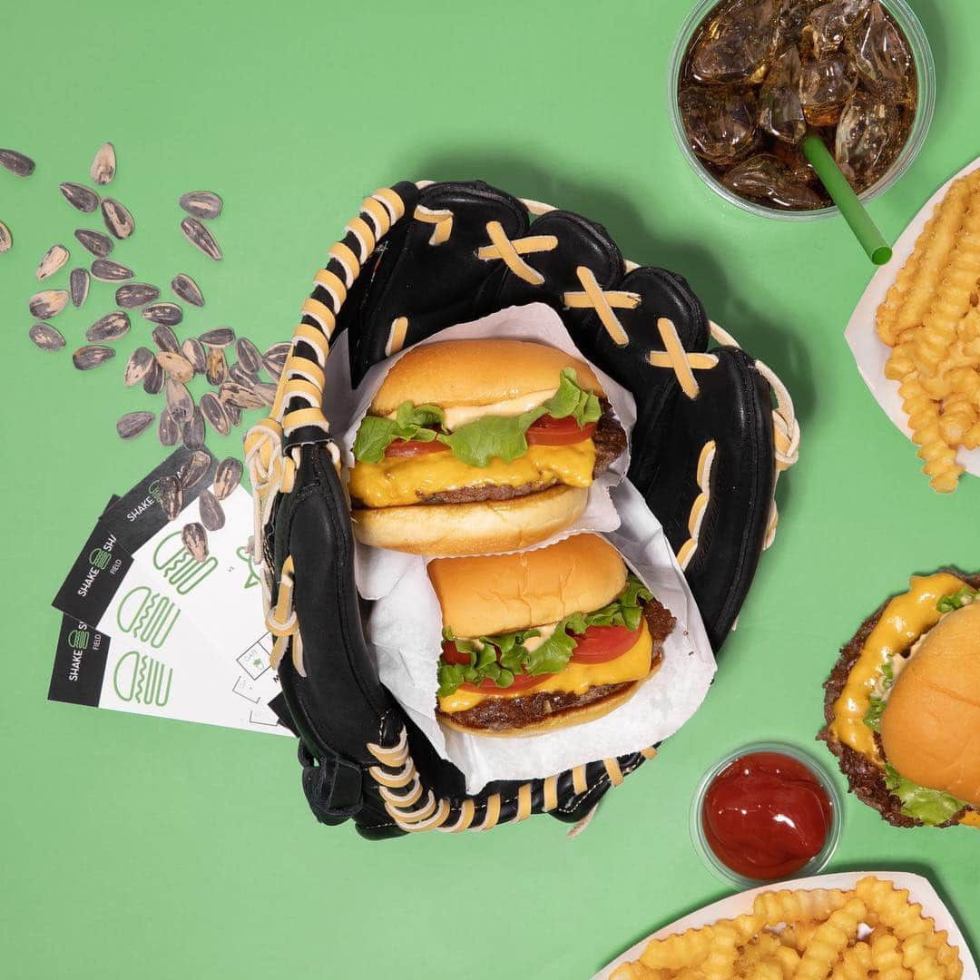 SHAKE SHACKさんのインスタグラム写真 - (SHAKE SHACKInstagram)「Play ball! It’s opening day of the 2019 baseball season + our newest Shack inside Citizens Bank Park. (Talk about a home run… 🙌) To celebrate, we're givin’ away vouchers redeemable for two @Phillies tickets to the first 100 fans at each of our Philly-area Shacks (Center City, King of Prussia, King of Prussia Mall, Marlton, Midtown Village + University City) decked out in Phillies gear today starting at 11AM. Swing by to score big + we’ll catch ya at the stadium all season! ⚾️⁣ ⁣ The fine print: No purchase necessary to enter or win. A purchase will not improve your chances of winning. Void where prohibited. While supplies last. Limit one (1) voucher per person. Must be 18 years old or older to enter. Winners will be announced on March 28, 2019. See Official Rules for more details (linked in bio). #shakeshack」3月28日 22時27分 - shakeshack