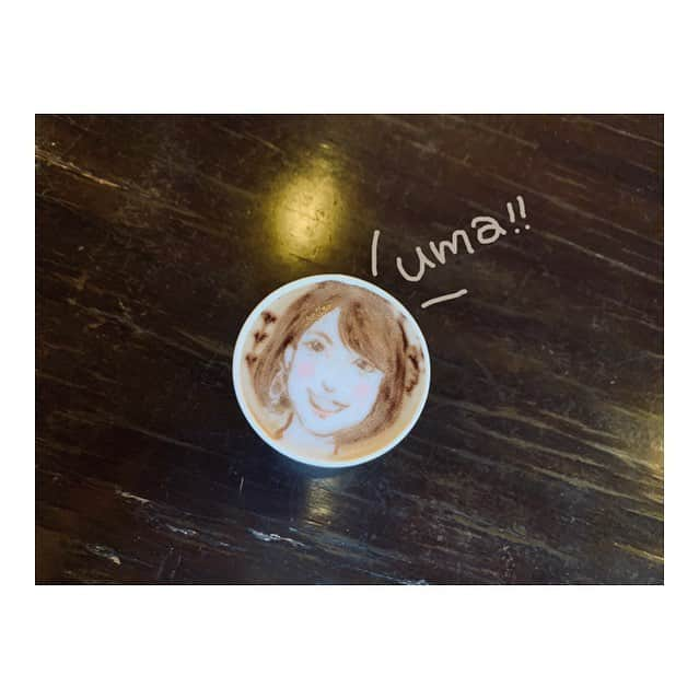 金井美樹 さんのインスタグラム写真 - (金井美樹 Instagram)「ウマラテ🐴☕️ 私が出演させていただくのは本日で最後です！ ・ フジテレビにてこの後 22時54分から。 ・ 今日もお疲れ様でした！ 素敵なひと時を過ごしてくださいね🍀 ・ 写真は私の似顔絵ラテ☺︎ 松野さん @latte_stagram が 私のワガママを聞いて書いてくださいました！！ 嬉しい😭✨ありがとうございました！  #出演情報 #フジテレビ #オフィスながも #ウマラテ #JRA #日本中央競馬会 #ラテアート」3月28日 22時31分 - kanaimikitea